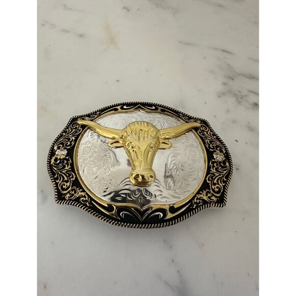 Large gold and silver steer buckle - Picture 2 of 9